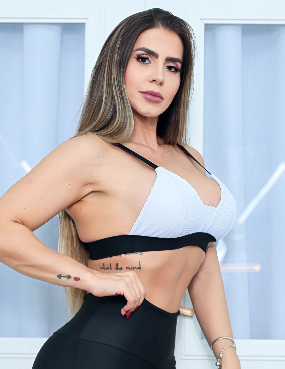 Top em Poliamida Texturizada com Bojo Removível para Academia