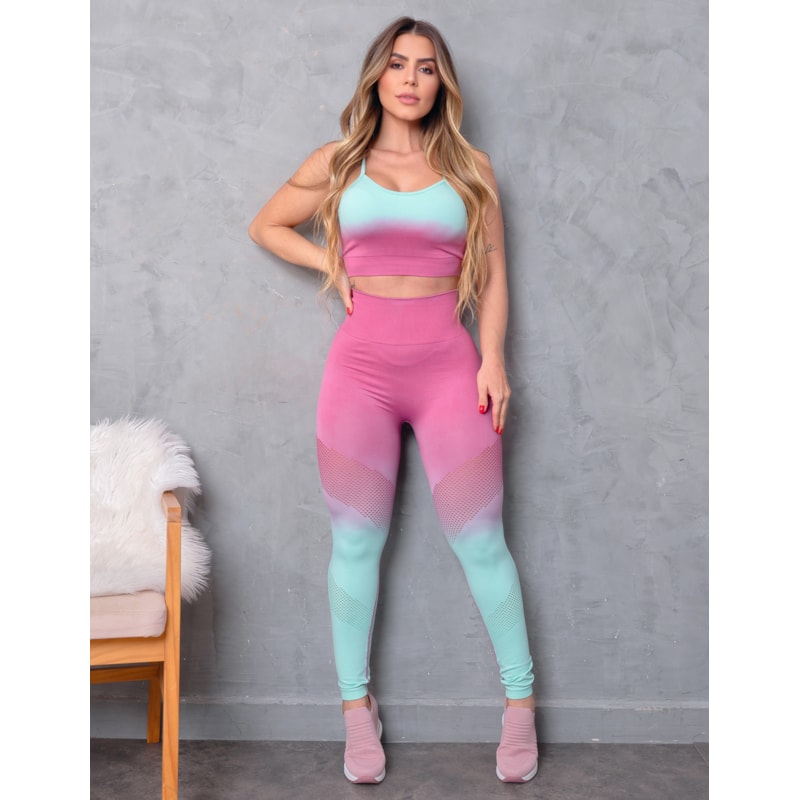 Conjunto Fitness sem Costura em Poliamida Degradê com Cropped sem Bojo e Calça Empina Bumbum
