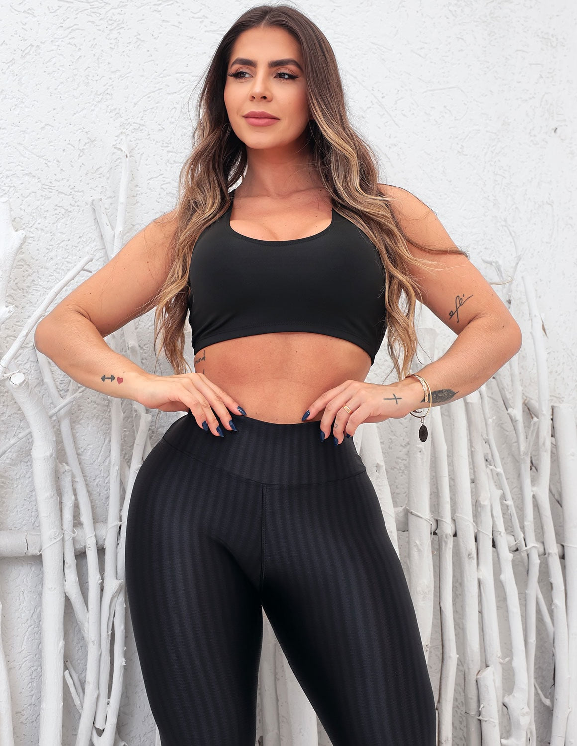Conjunto Feminino Top com Bojo Removível e Calça Poliamida 3D