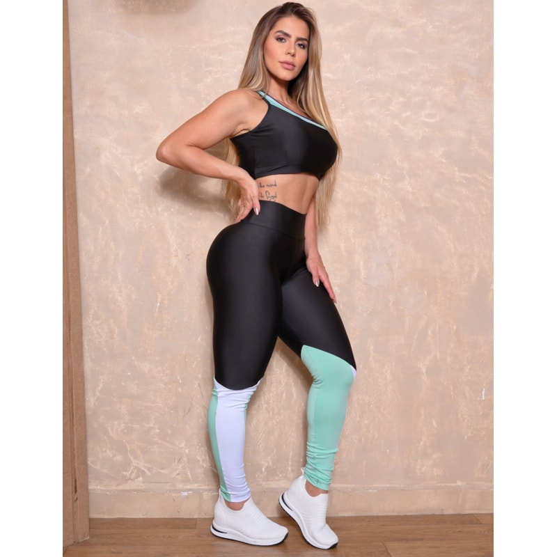 Conjunto Fitness Feminino Cintura Alta e Cropped Ombro Só com Recortes Modernos