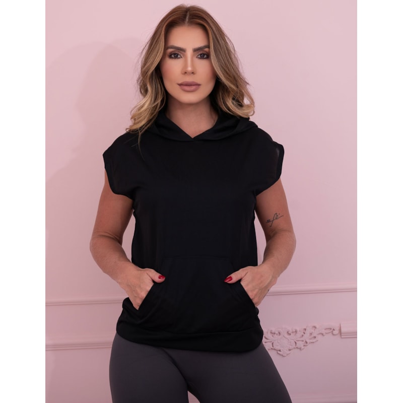 Colete Feminino Fechado em Dry Fit com Capuz e Bolsos