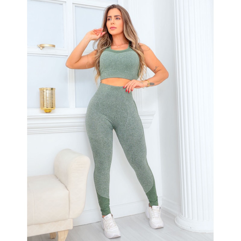 Trio Conjunto Esportivo Feminino com Cropped Short e Legging Cintura Alta Levanta Bumbum
