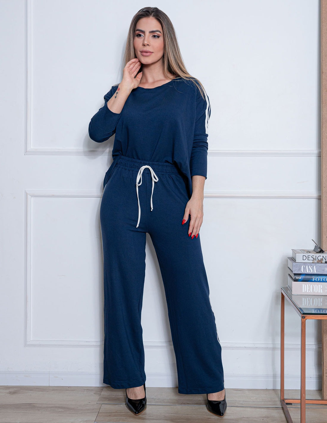 Conjunto Elegante em Viscose Premium com Calça Pantalona e Blusa de Manga Ajustada – Casual Chic