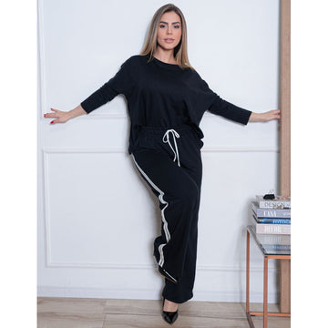 Conjunto Feminino Moletinho de Viscose com Calça Pantalona com Listras Laterais e Blusa de Manga Justa