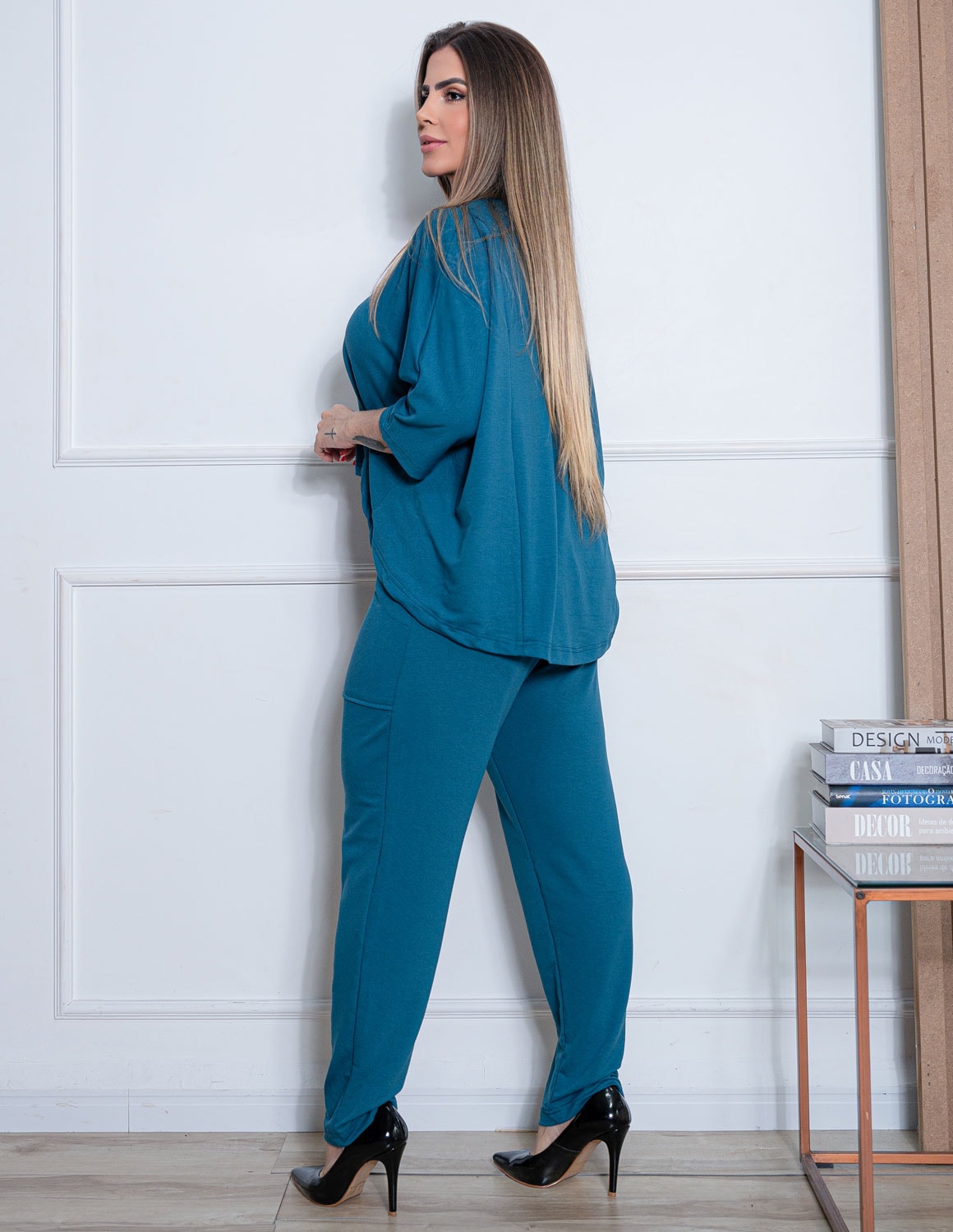 Conjunto Femininio Estiloso em Moletinho com Toque Macio e Modelagem Moderna
