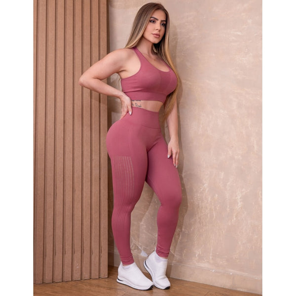 Look Feminino em Poliamida Premium Sem Costura com Cortes a Laser Calça e Cropped sem Bojo