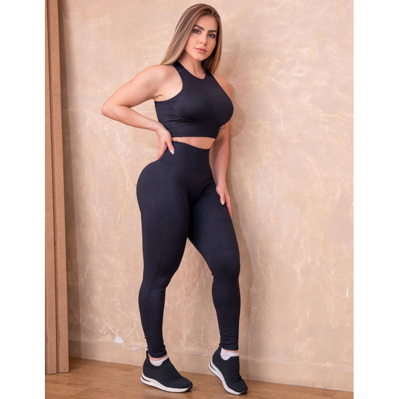 Conjunto em Poliamida Canelada Premium com Cropped Detalhe no Busto