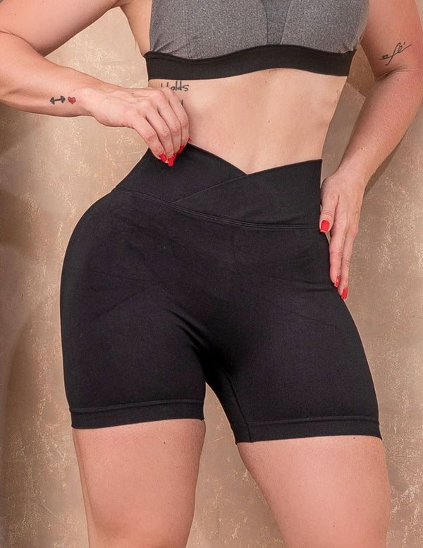 Short Fitness Zero Transparência de Poliamida com Cós Transpassado e Tecnologia Empina Bumbum