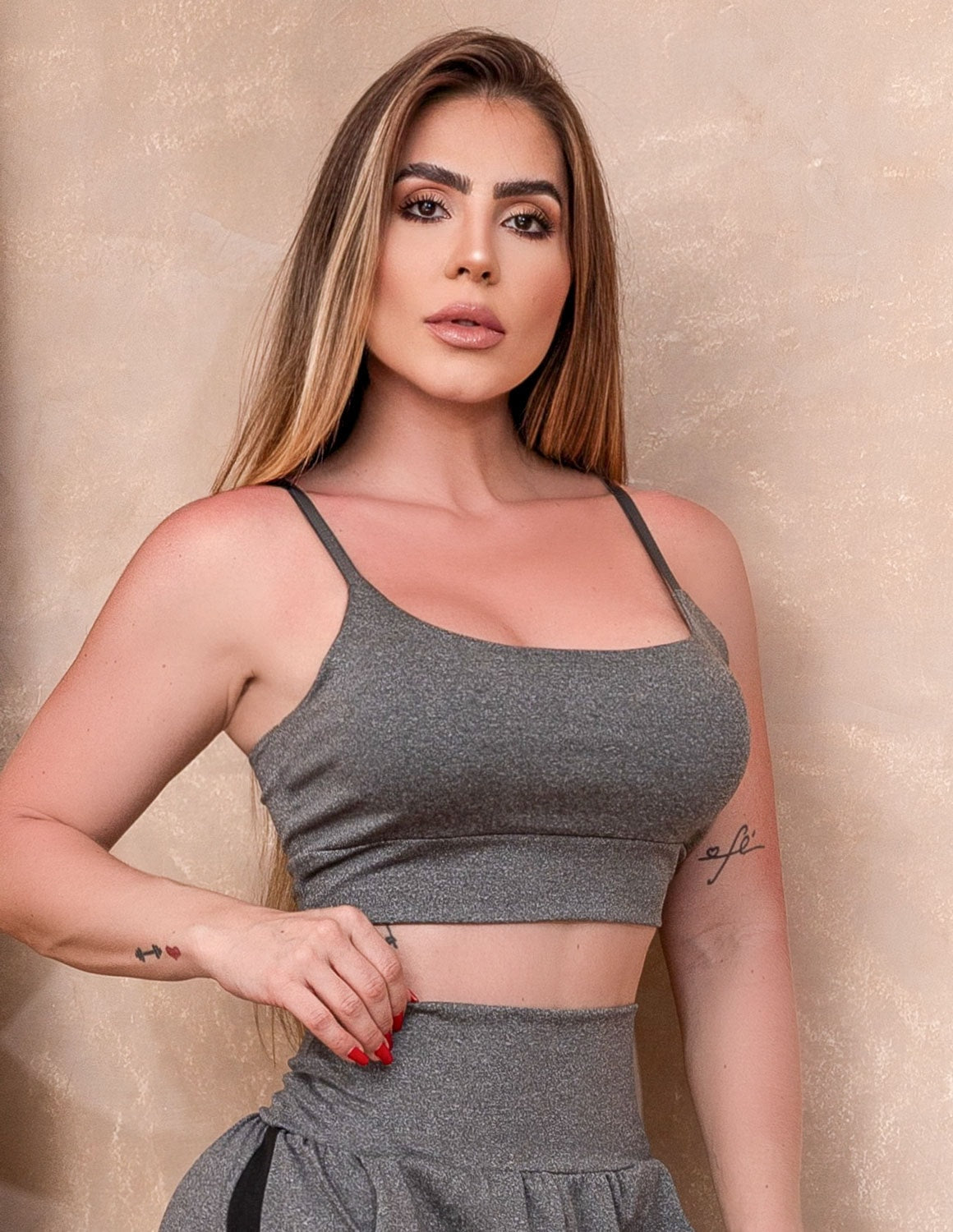 Cropped para Treino com Bojo Removível e Ajuste nas Alças