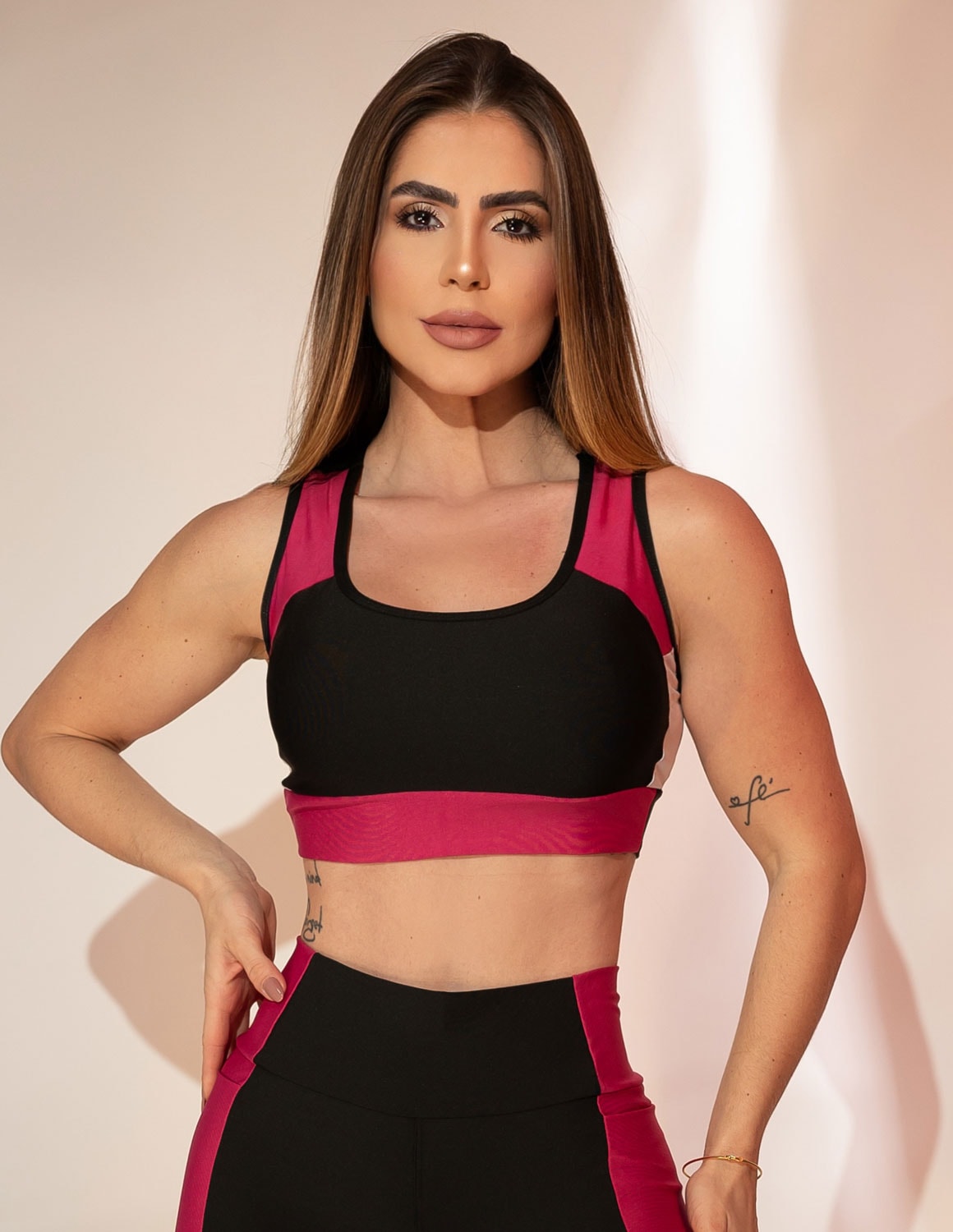 Cropped Feminino Esportivo sem Bojo Estilo Nadador