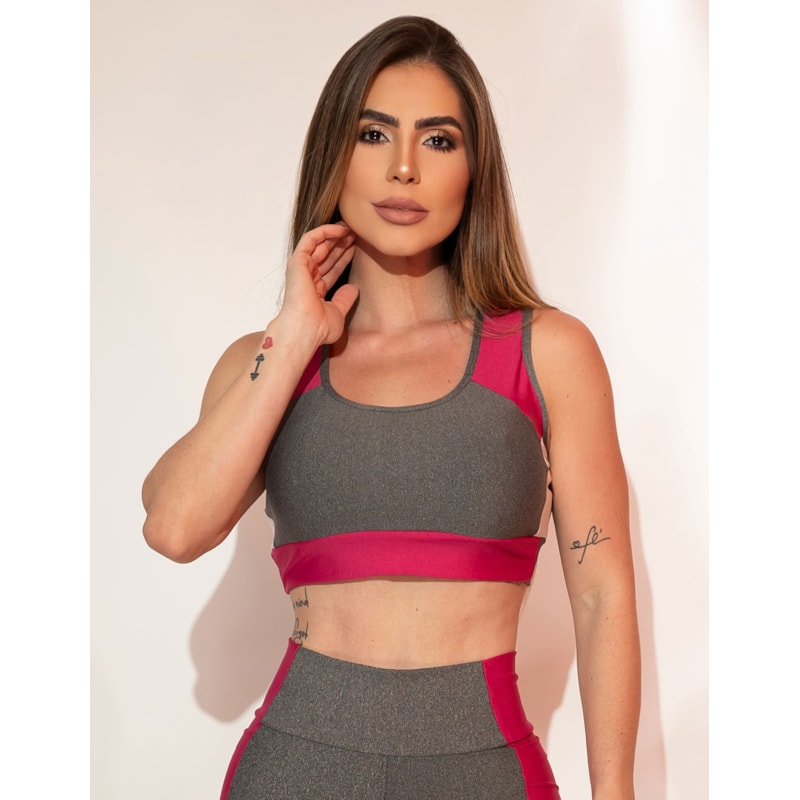 Cropped Fitness Feminino Estilo Nadador sem Bojo com Recortes