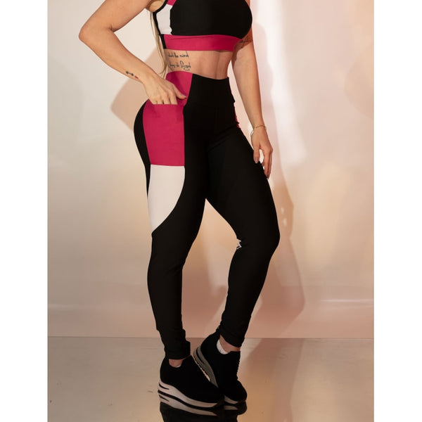 Calça Feminina Fitness Recortes Estratégicos com Bolsos