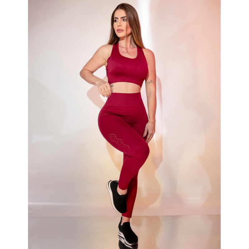 Conjunto Feminino Calça e Cropped em Poliamida com Recortes a Laser