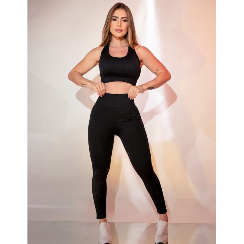 Conjunto Feminino em Poliamida Calça e Cropped com Recortes a Laser