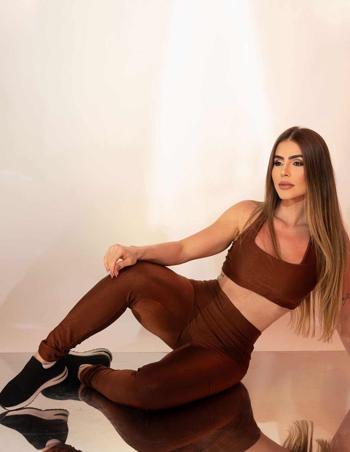 Legging Fitness Canelada CIntura Alta com Bolsos e sem Costura Frontal