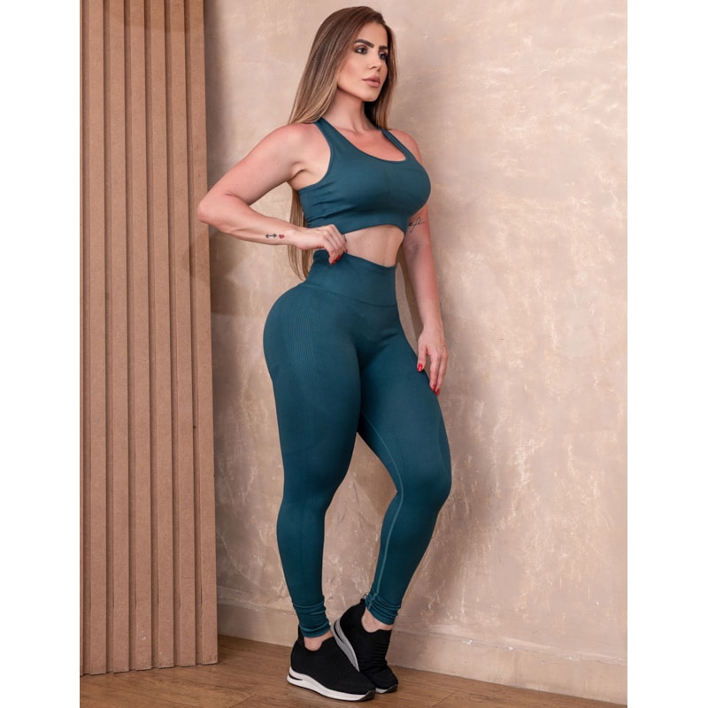 Conjunto Seamless de Poliamida com Calça Cintura Alta e Cropped Trançado