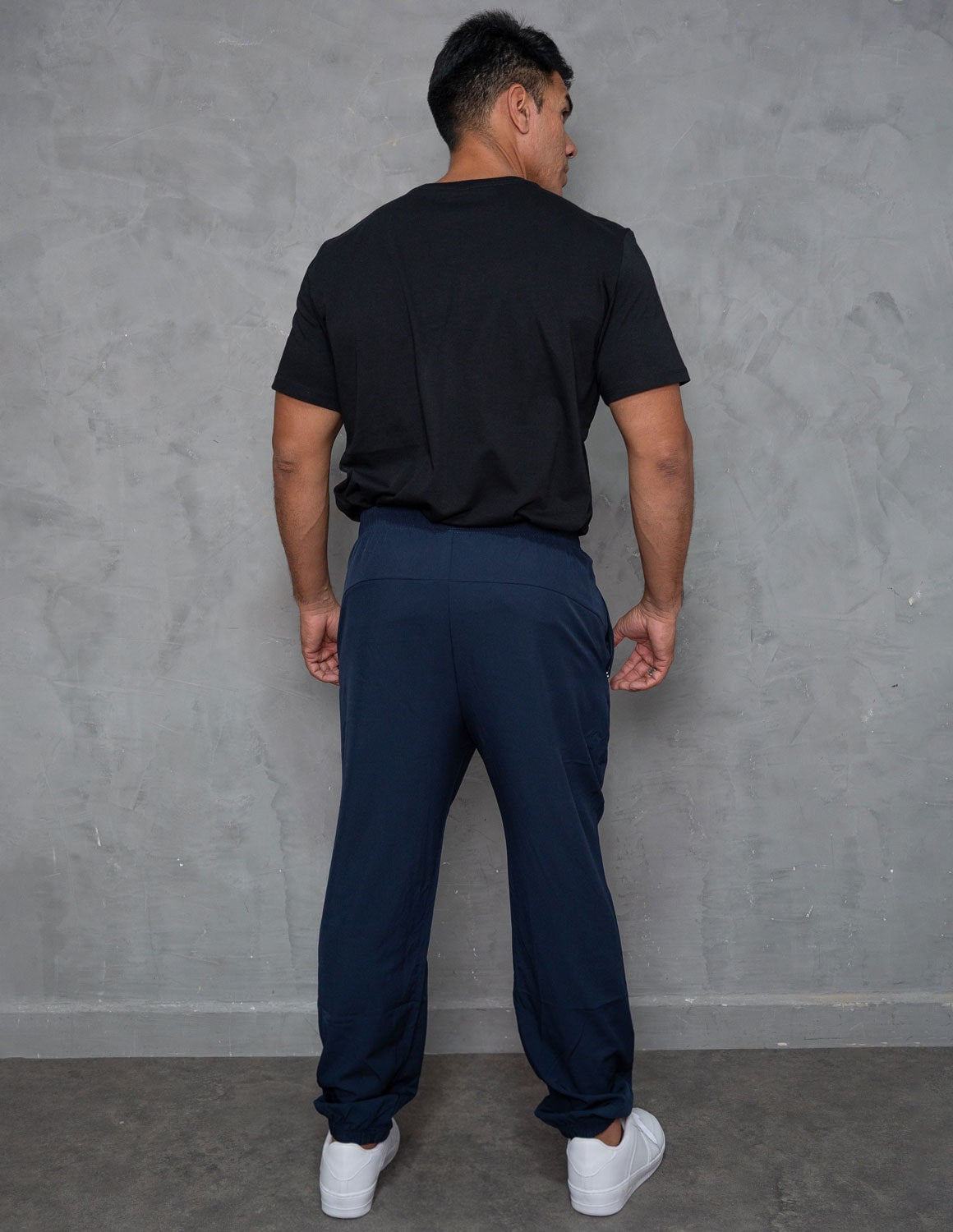 Calça Masculina de Tactel Cós e Punho Elástico Estilo Jogger Bolso Com Zíper