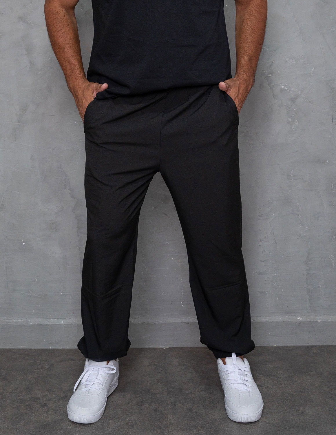Calça Masculina de Tactel Leve Cós e Punho Elástico para o Dia a Dia