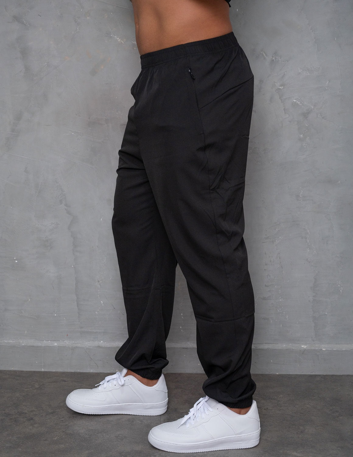 Calça Masculina de Tactel Leve Cós e Punho Elástico para o Dia a Dia