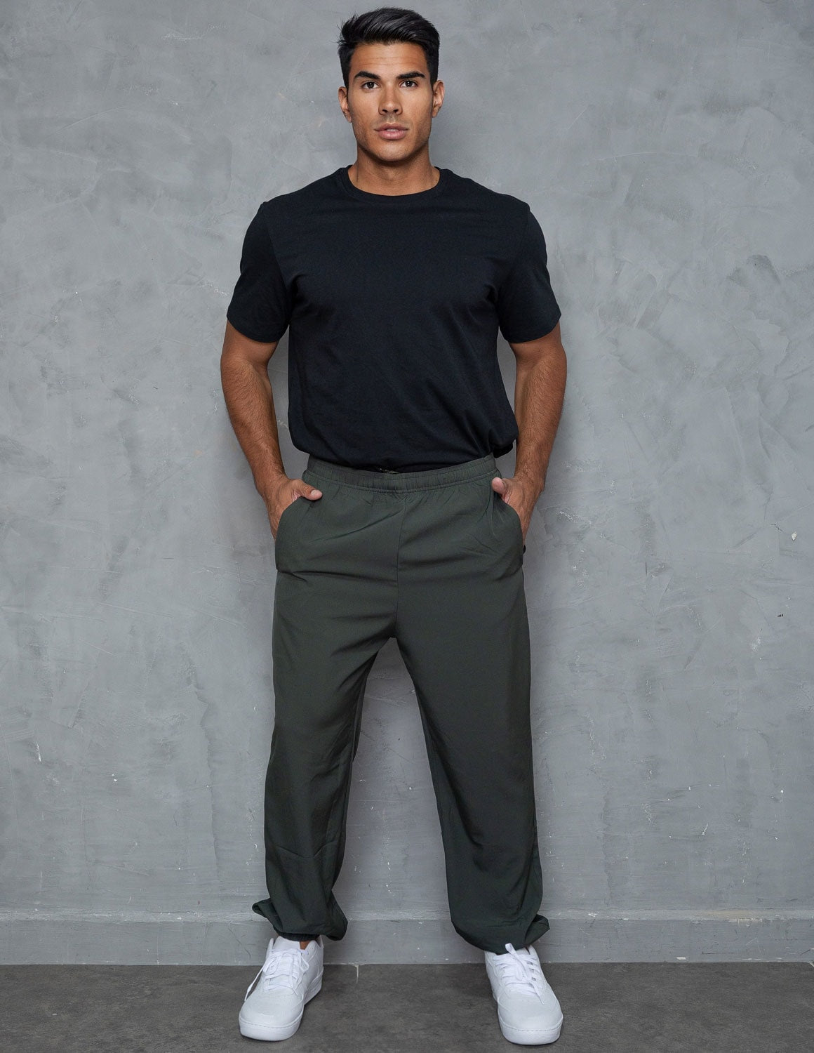 Calça Tactel Masculina Jogger Esportiva Elástico na Barra e na Cintura