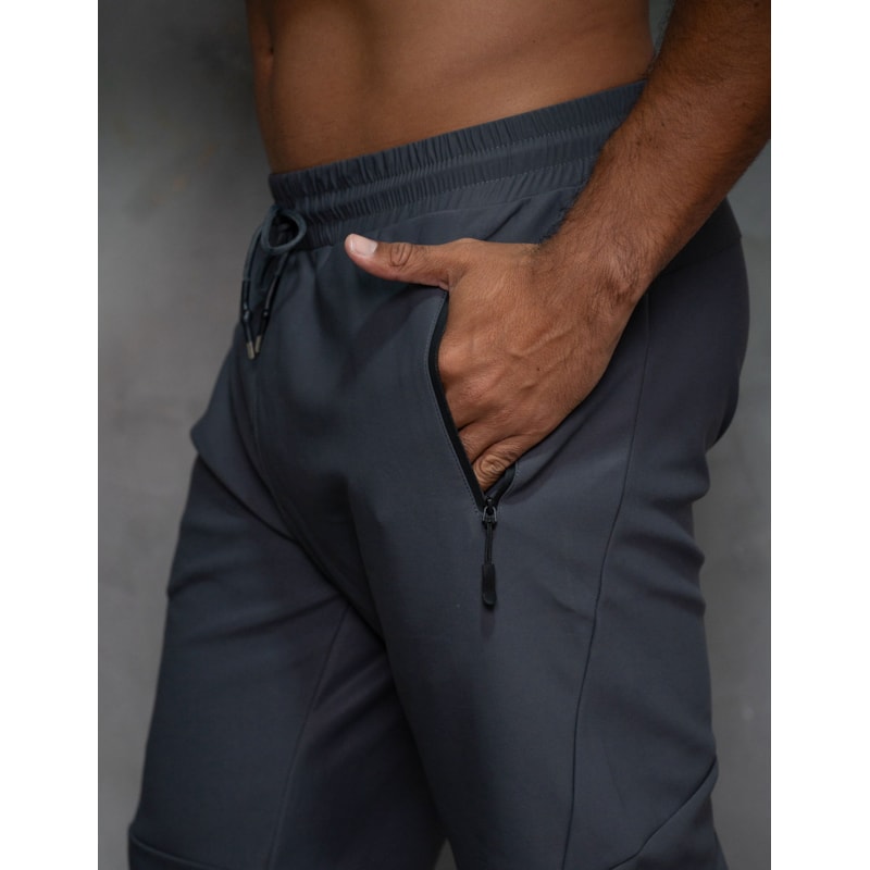 Calça Forrada Masculina em Poliamida Premium com Cordão Ajustável e Bolsos com Zíper