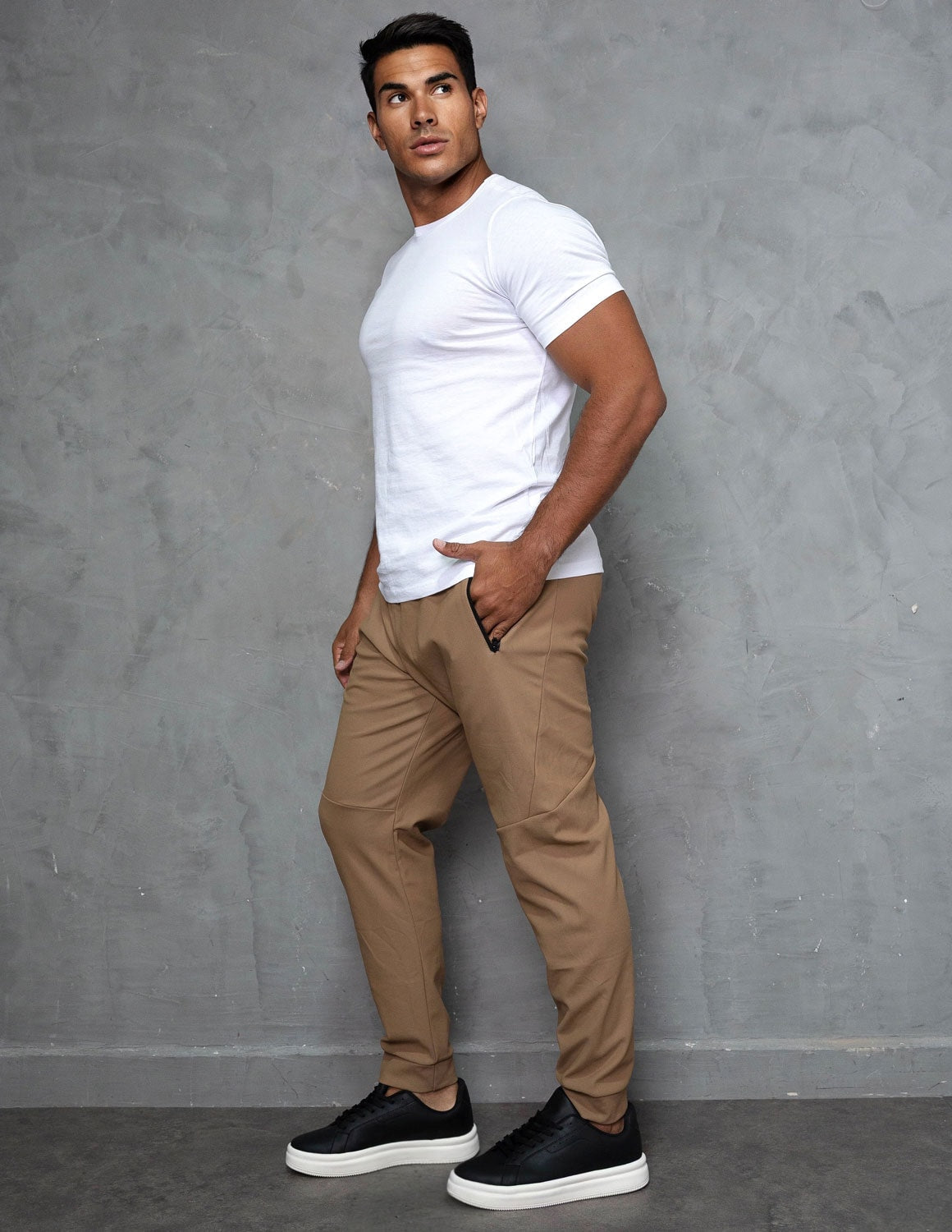 Calça Masculina Poliamida Premium Forrada Bolsos com Zíper e Cordão Ajustável