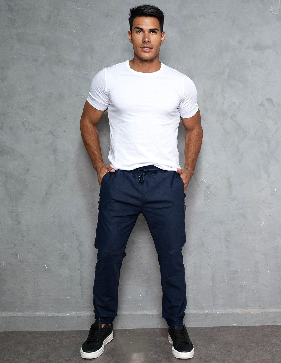 Calça Masculina Versátil Poliamida Premium Cordão Ajustável e Bolsos Laterais com Ziper