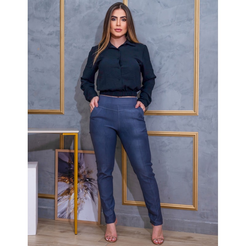 Crooped Blusa Casual em Crepe Duna com Mangas Longas e Botões