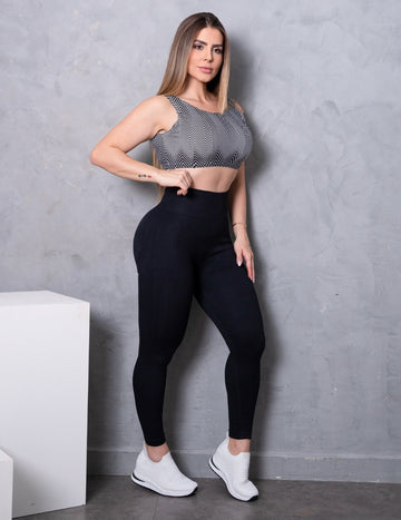 Conjunto Fitness Top Estampado e Legging Empina Bumbum Preto