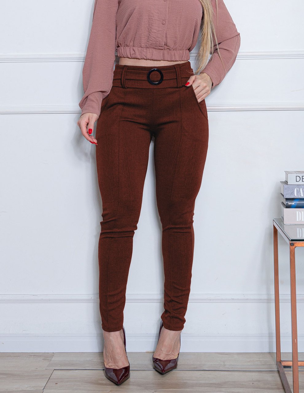 Calça Montaria Linhão Feminina com Bolsos e Cinto