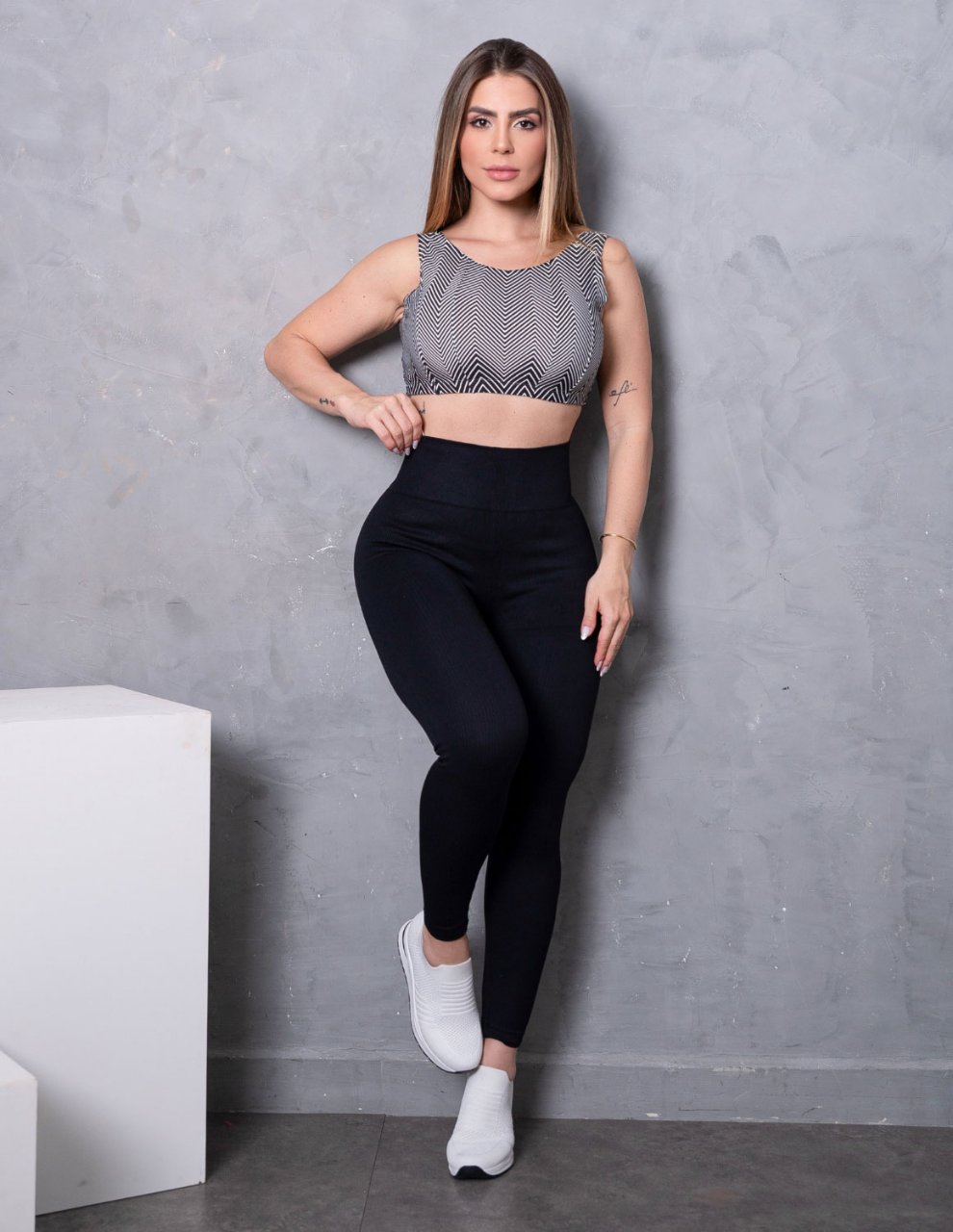 Conjunto Fitness Canelado Preto e Branco